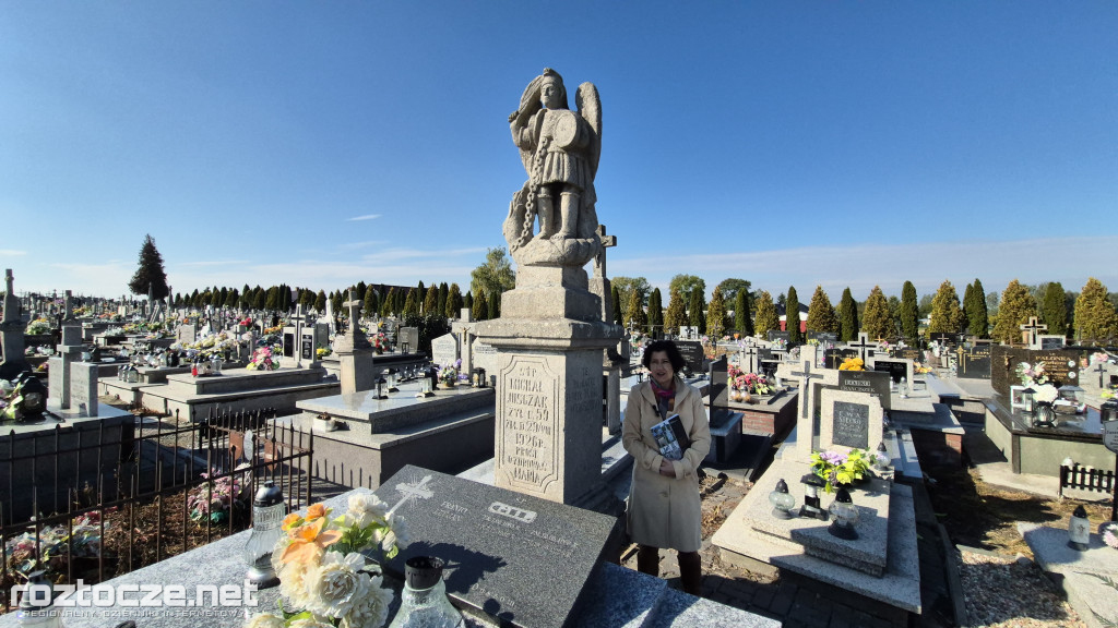 IV kwesta na Cmentarzu Parafialnym w Łabuniach