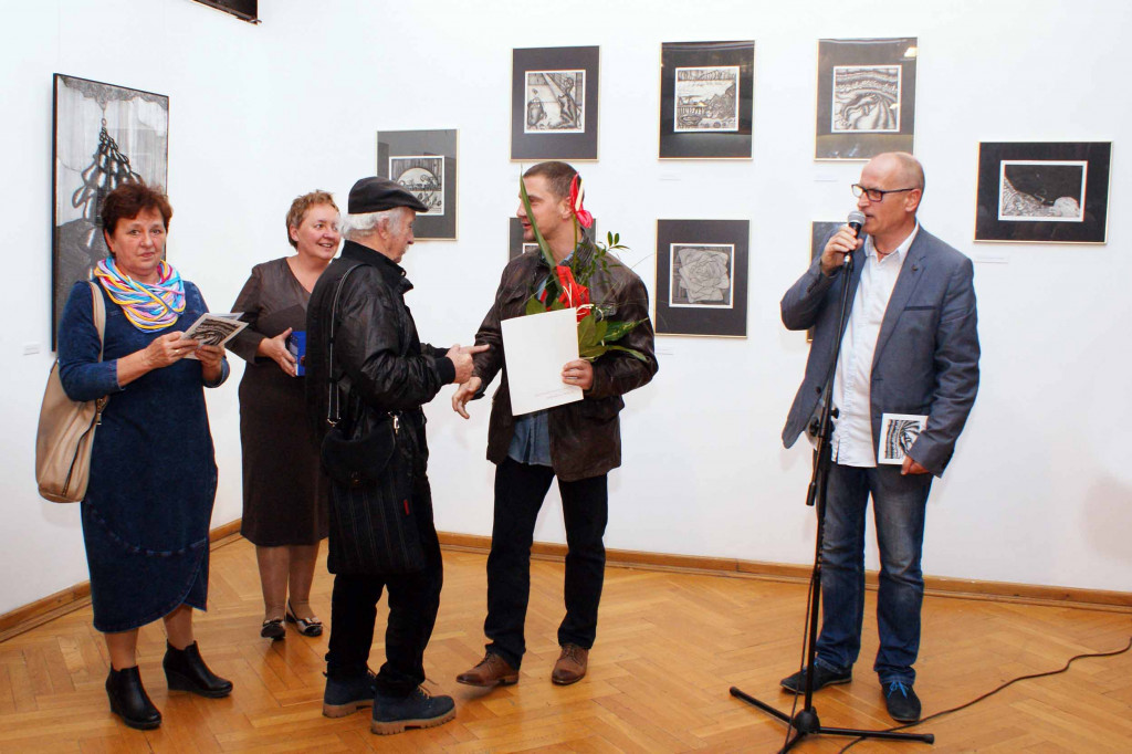 Intymne serigrafie i rysunki piórkiem w BWA Galerii Zamojskiej