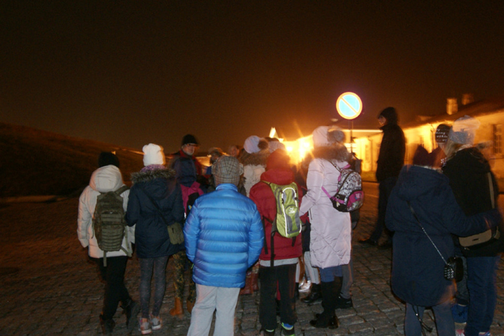 Nocny spacer po niepodległość