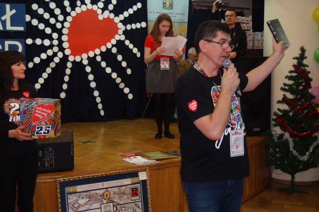 WOŚP prawie 150 000 zł - liczenie trwa