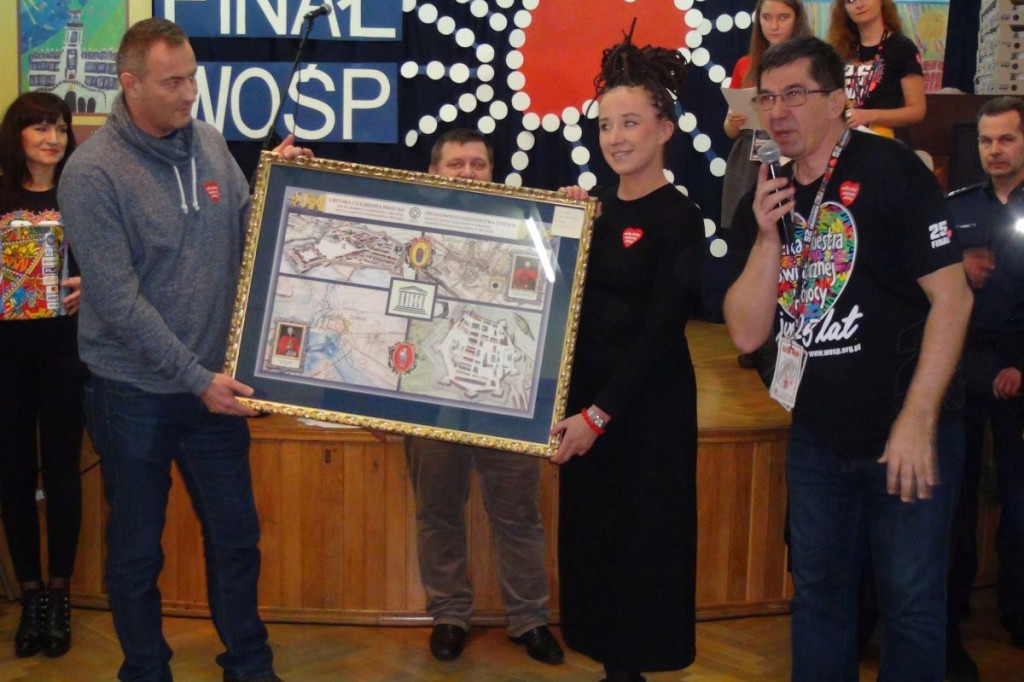 WOŚP prawie 150 000 zł - liczenie trwa