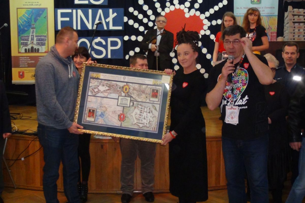 WOŚP prawie 150 000 zł - liczenie trwa