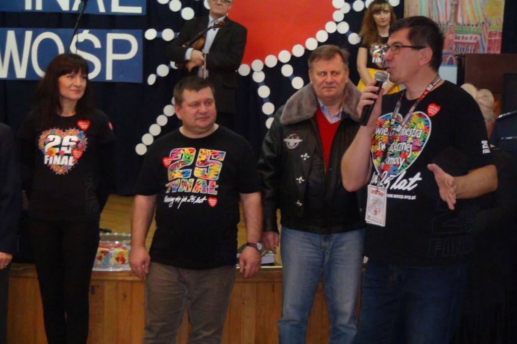 WOŚP prawie 150 000 zł - liczenie trwa
