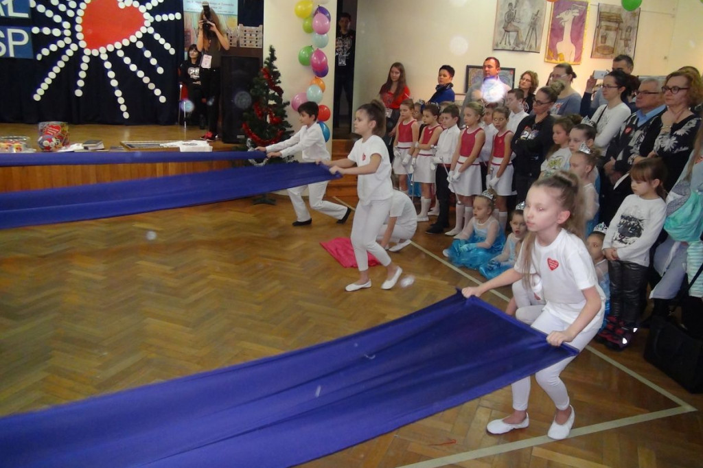WOŚP prawie 150 000 zł - liczenie trwa