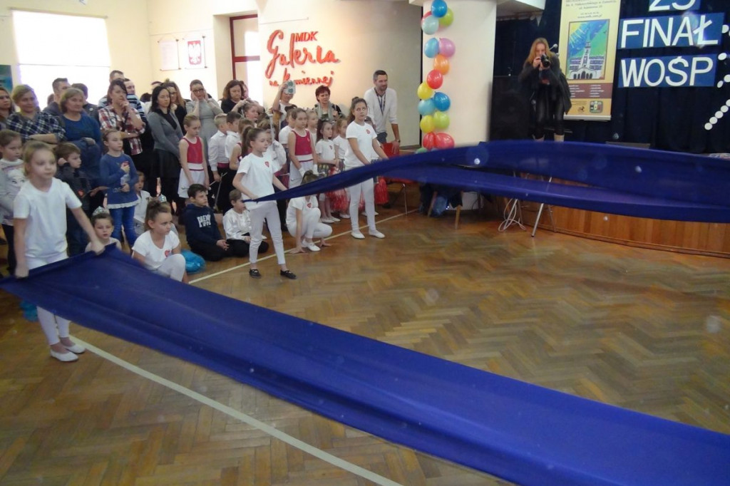 WOŚP prawie 150 000 zł - liczenie trwa