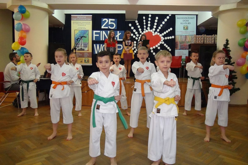 WOŚP prawie 150 000 zł - liczenie trwa