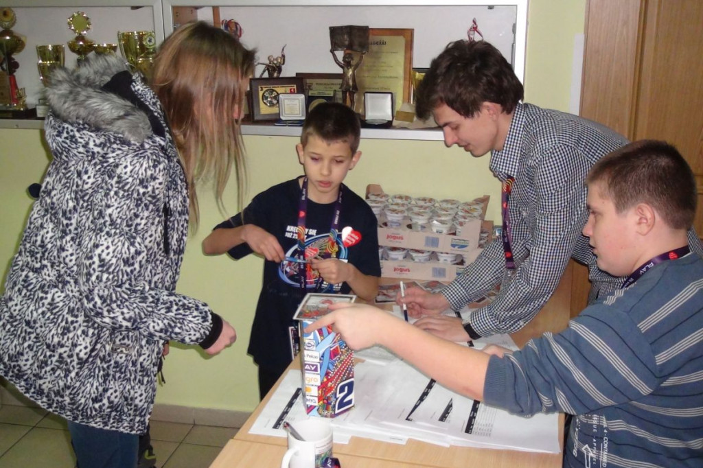 WOŚP prawie 150 000 zł - liczenie trwa