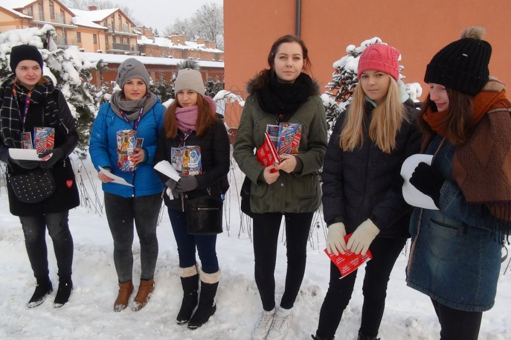 WOŚP prawie 150 000 zł - liczenie trwa