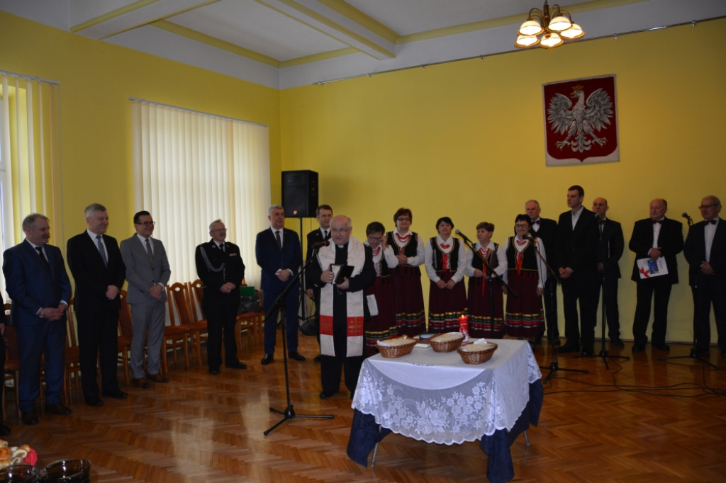 Strażacy przełamali się opłatkiem