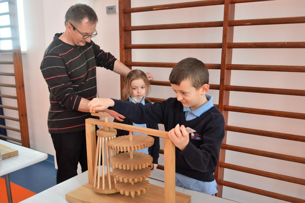 Projekt Leonardo w Smart School