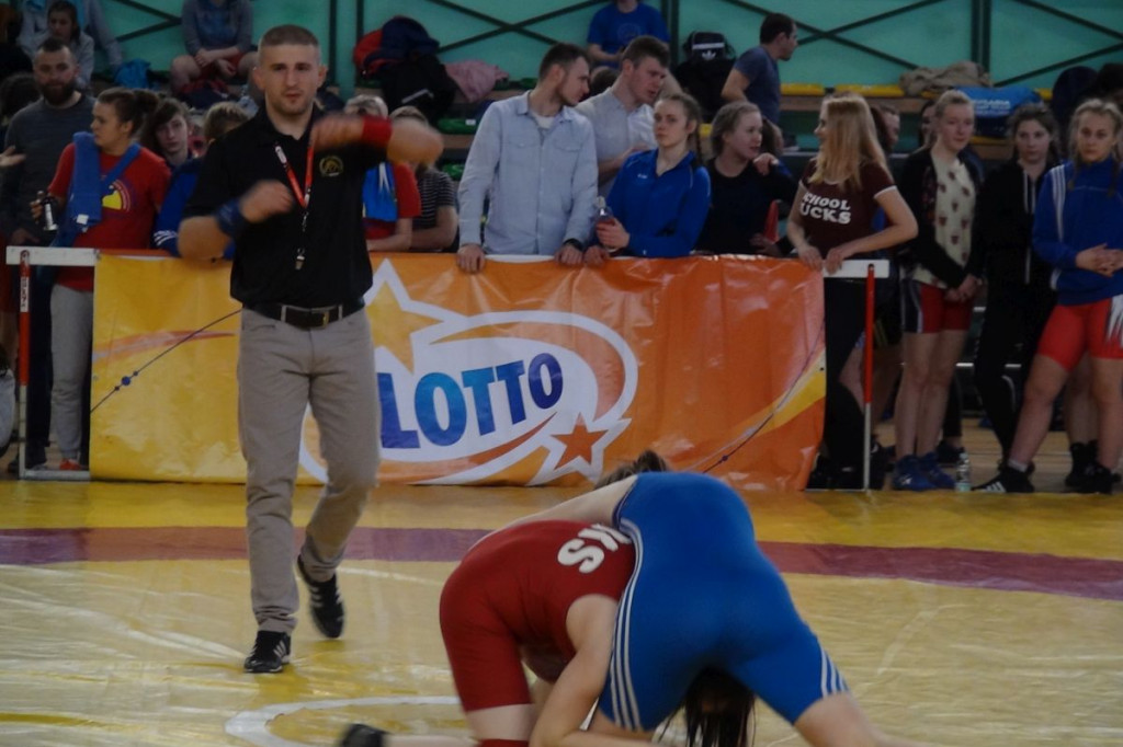 Dziewczyny na macie