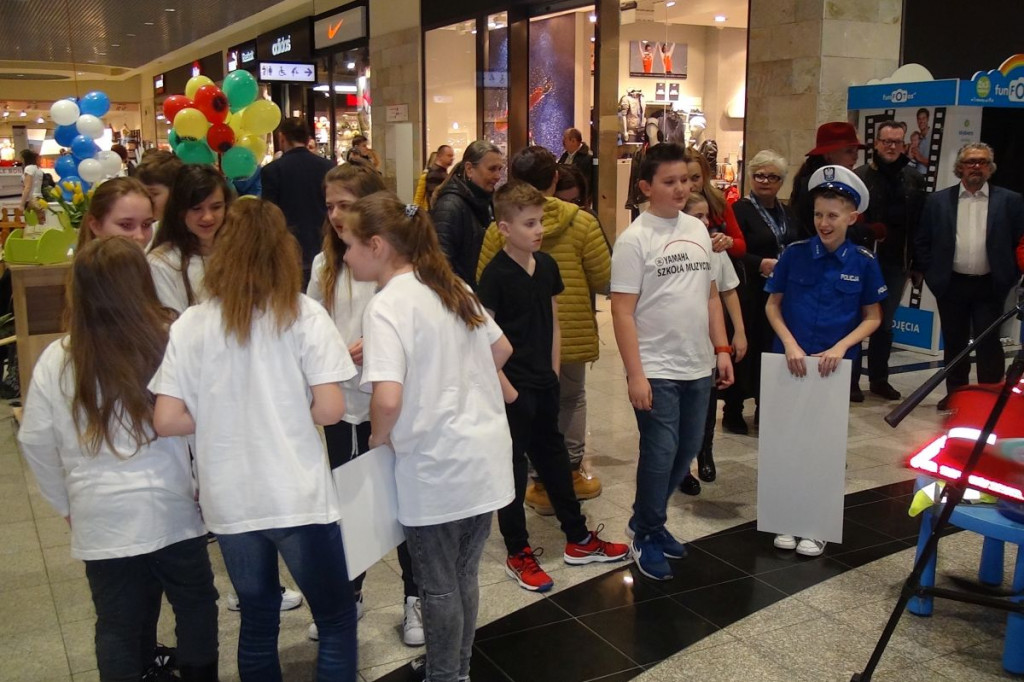 Światowy Dzień Zdrowia Jamy Ustnej z Centrum Multimed