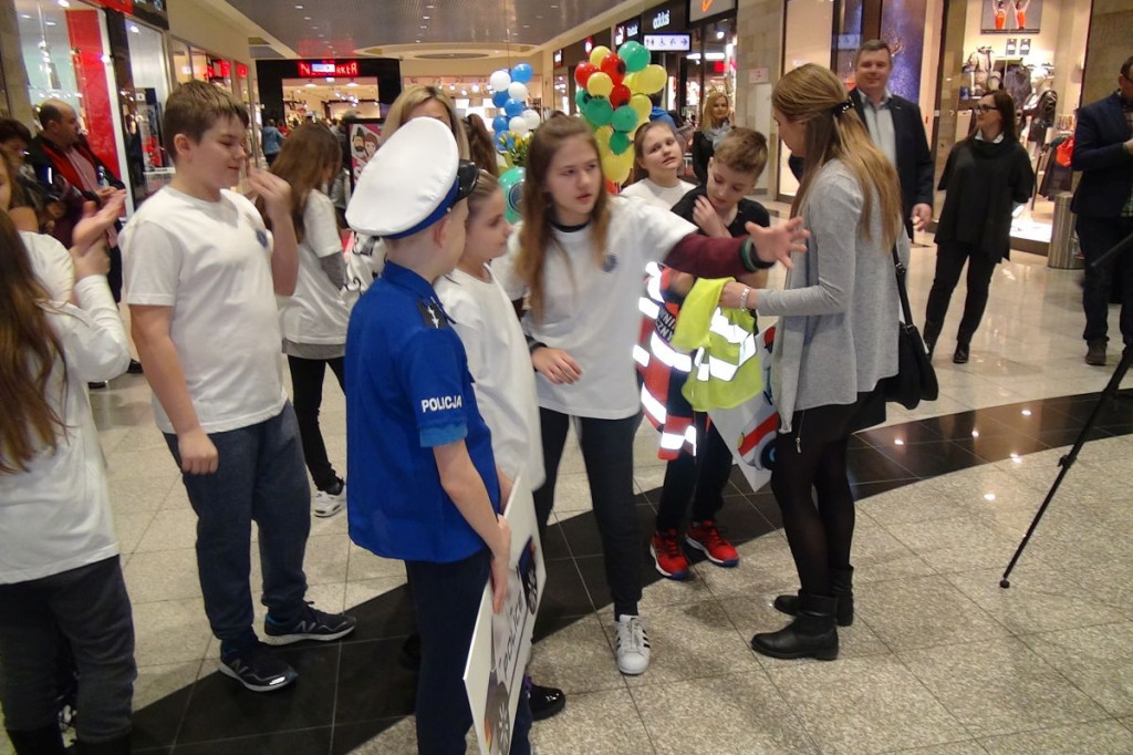 Światowy Dzień Zdrowia Jamy Ustnej z Centrum Multimed