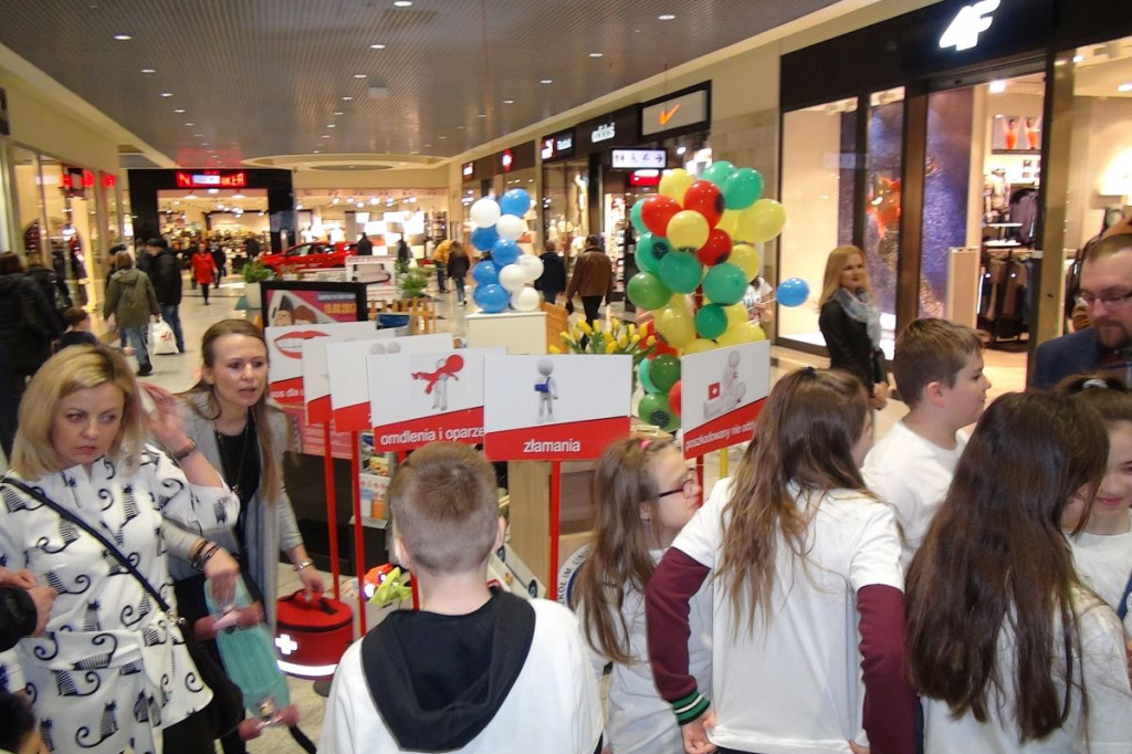Światowy Dzień Zdrowia Jamy Ustnej z Centrum Multimed