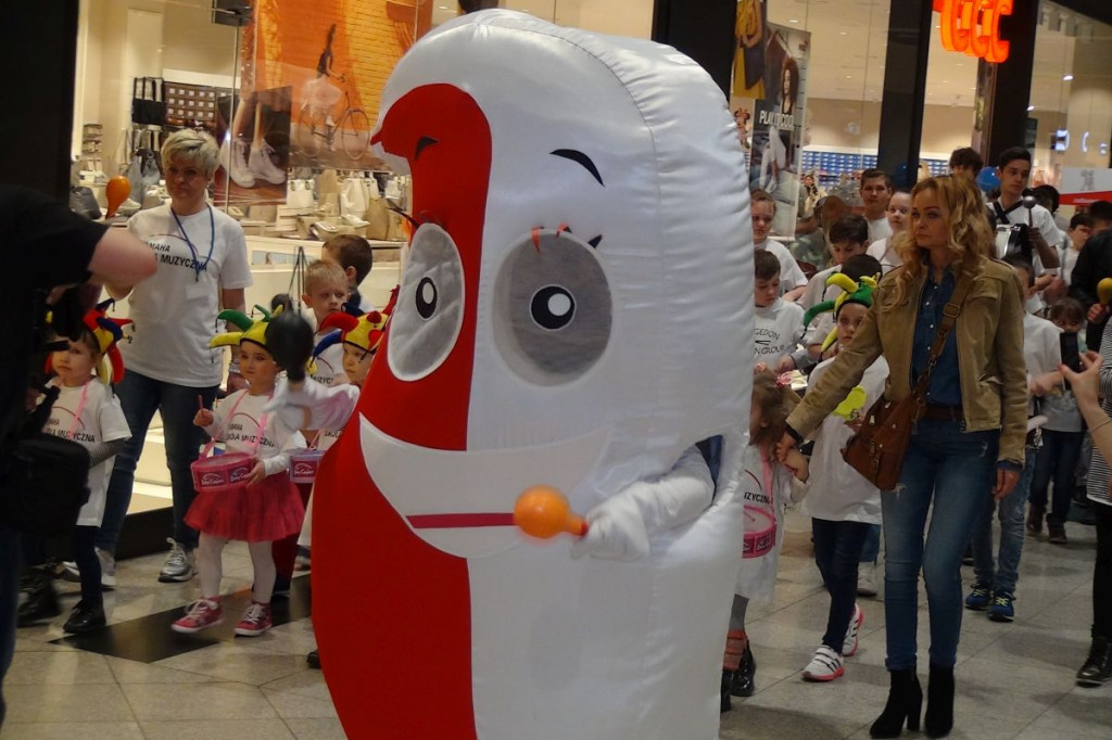 Światowy Dzień Zdrowia Jamy Ustnej z Centrum Multimed