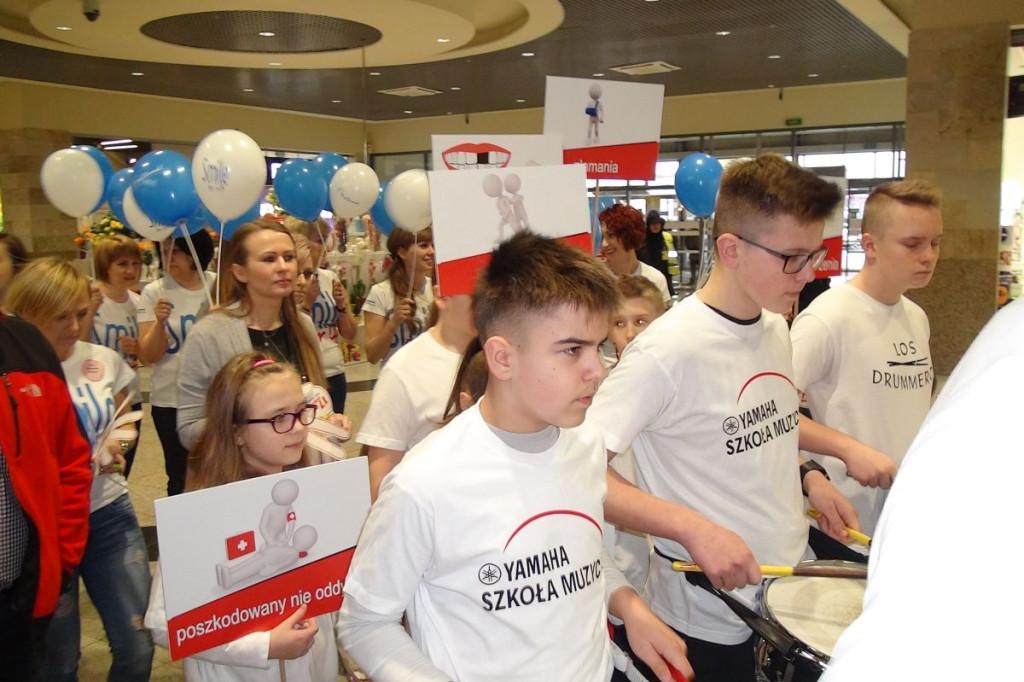 Światowy Dzień Zdrowia Jamy Ustnej z Centrum Multimed