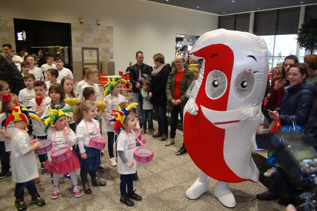 Światowy Dzień Zdrowia Jamy Ustnej z Centrum Multimed