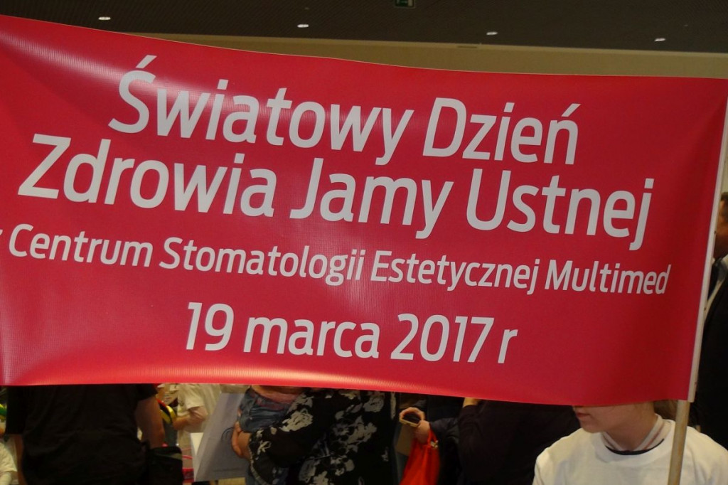 Światowy Dzień Zdrowia Jamy Ustnej z Centrum Multimed