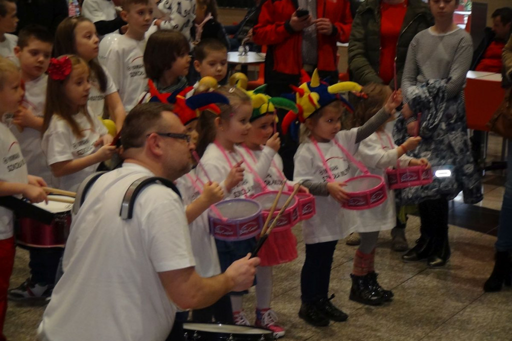 Światowy Dzień Zdrowia Jamy Ustnej z Centrum Multimed