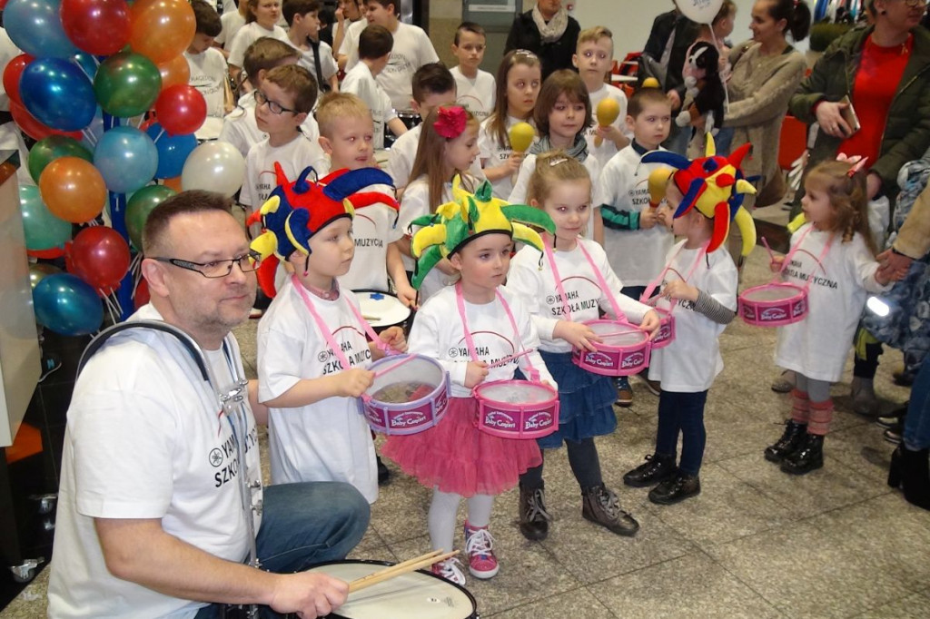 Światowy Dzień Zdrowia Jamy Ustnej z Centrum Multimed