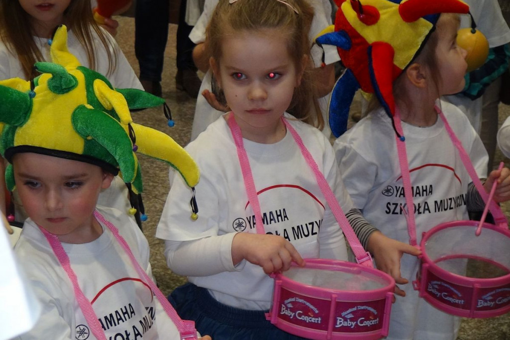 Światowy Dzień Zdrowia Jamy Ustnej z Centrum Multimed