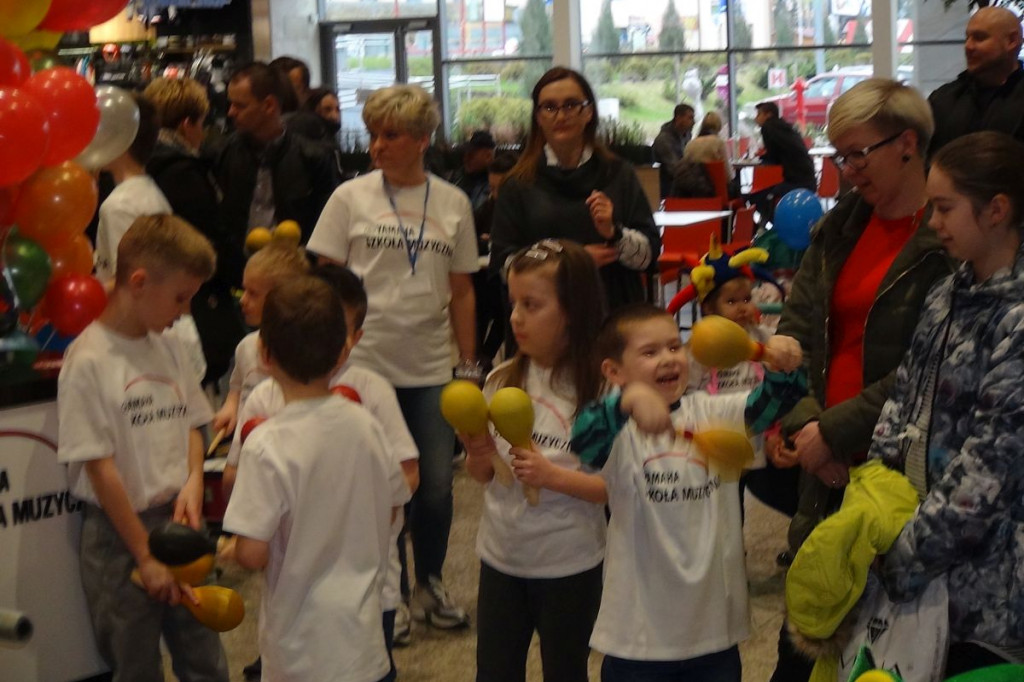 Światowy Dzień Zdrowia Jamy Ustnej z Centrum Multimed