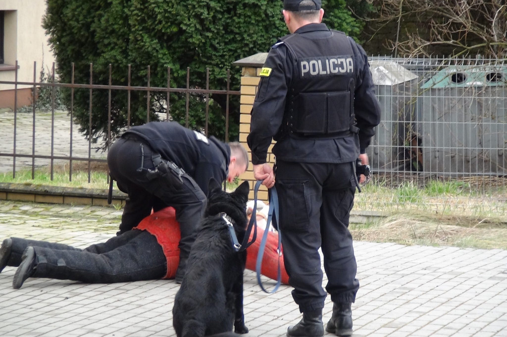 Przez 