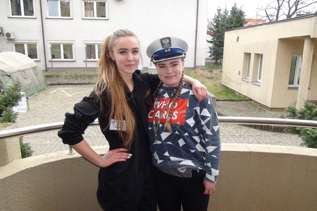 Przez 