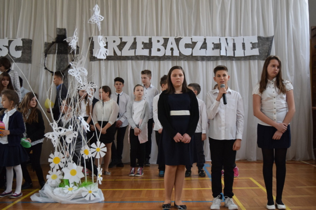 Apel wielkanocny w ZS Nr 2