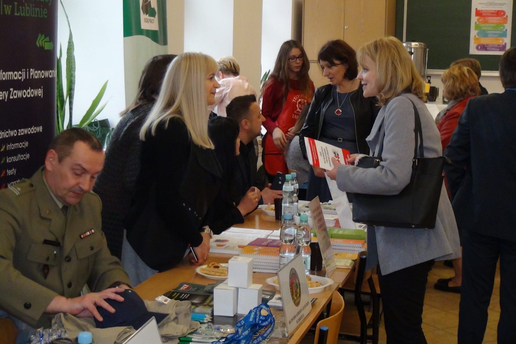 V Targi Pracy i Edukacji [ZDJĘCIA]