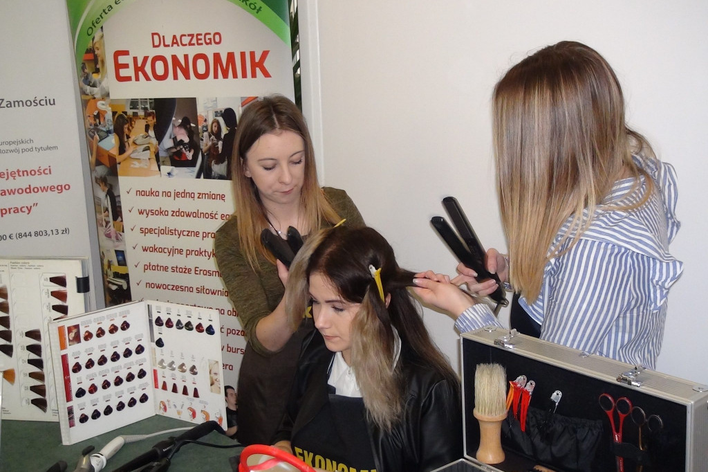 V Targi Pracy i Edukacji [ZDJĘCIA]