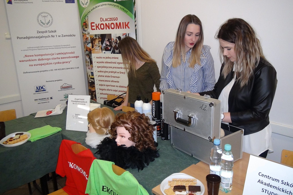 V Targi Pracy i Edukacji [ZDJĘCIA]