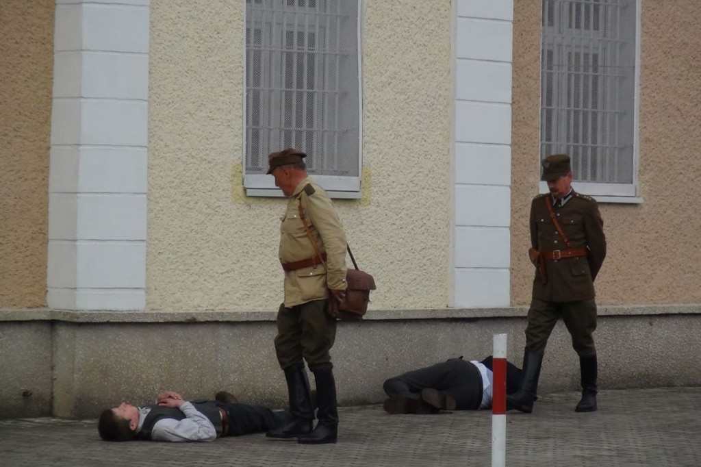 Więzienie przy Okrzei rozbite