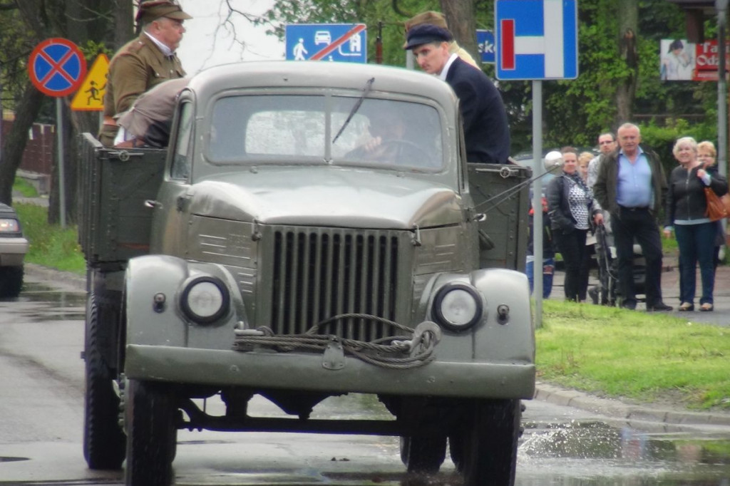 Więzienie przy Okrzei rozbite
