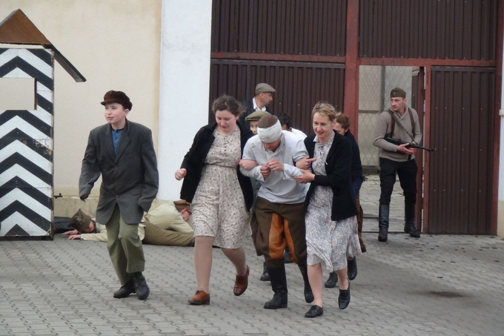 Więzienie przy Okrzei rozbite