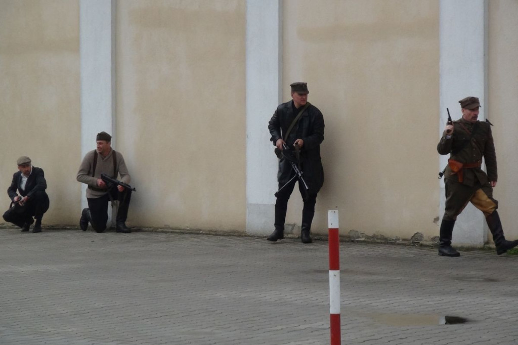 Więzienie przy Okrzei rozbite