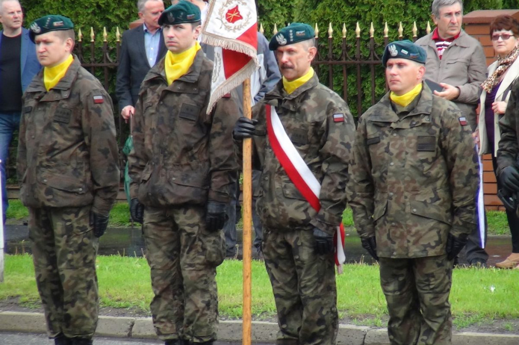 Więzienie przy Okrzei rozbite