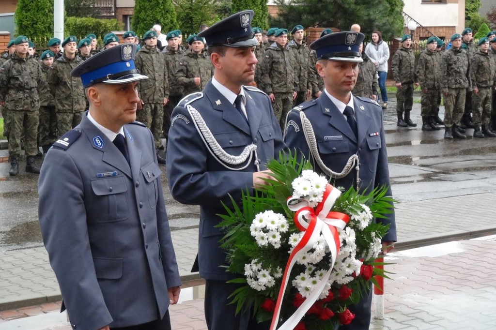 Więzienie przy Okrzei rozbite