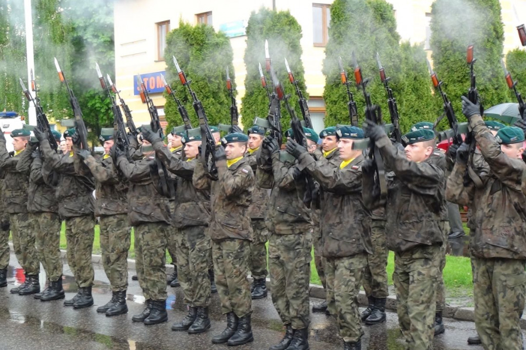 Więzienie przy Okrzei rozbite