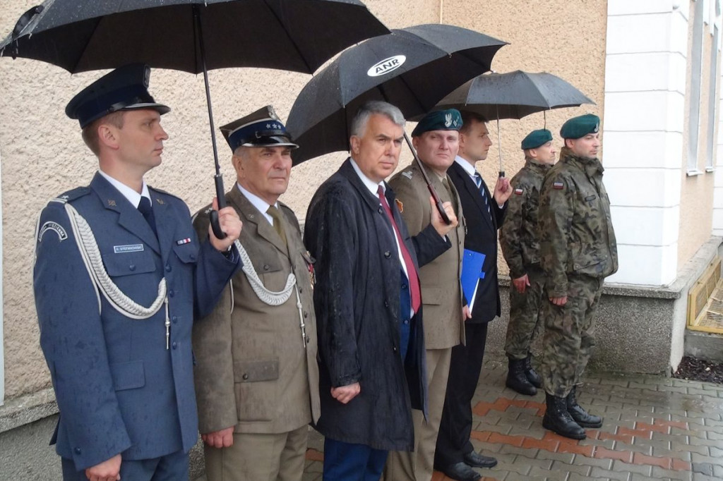 Więzienie przy Okrzei rozbite