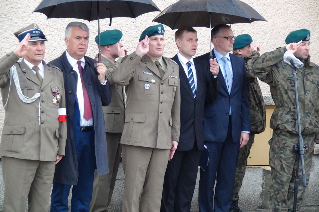 Więzienie przy Okrzei rozbite