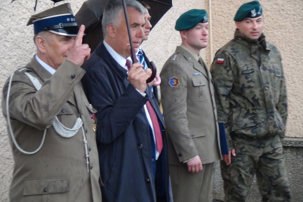 Więzienie przy Okrzei rozbite