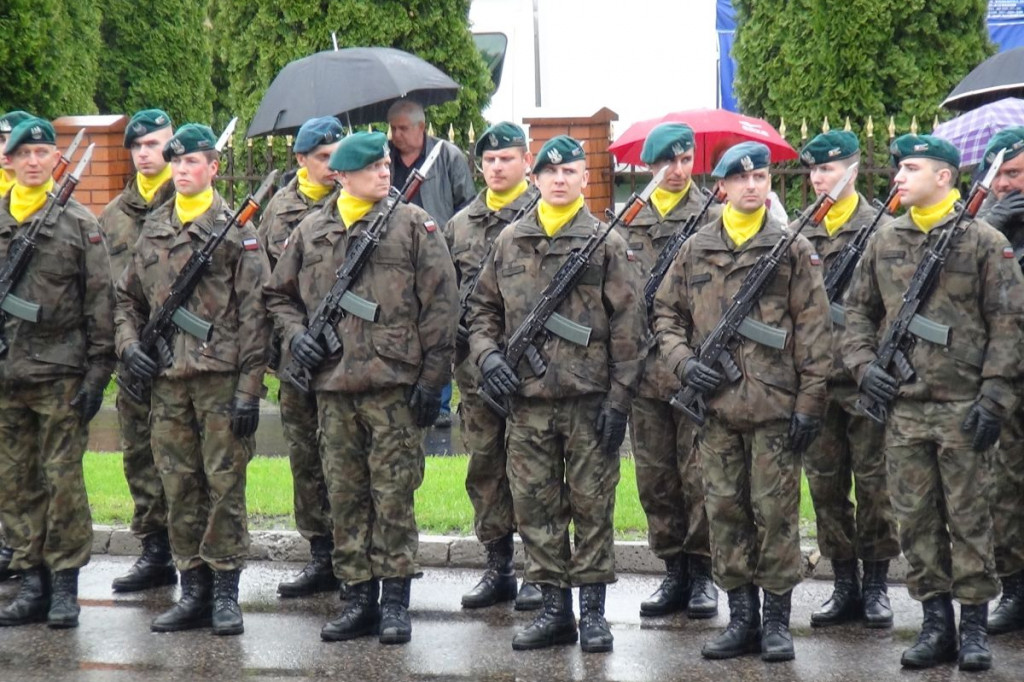 Więzienie przy Okrzei rozbite