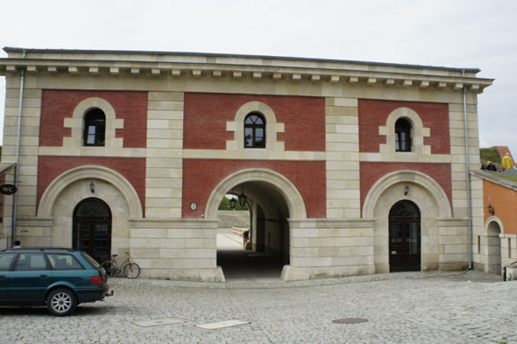 Brama Szczebrzeska otworzona - zdjęcia