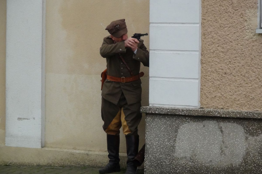 Więzienie przy Okrzei rozbite