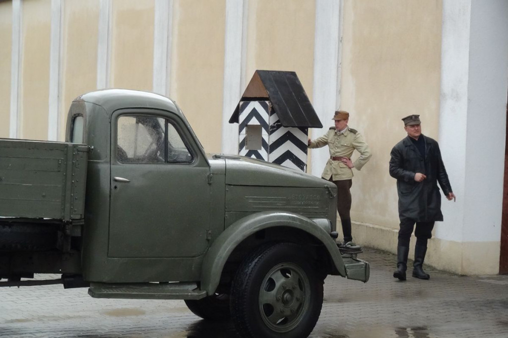 Więzienie przy Okrzei rozbite