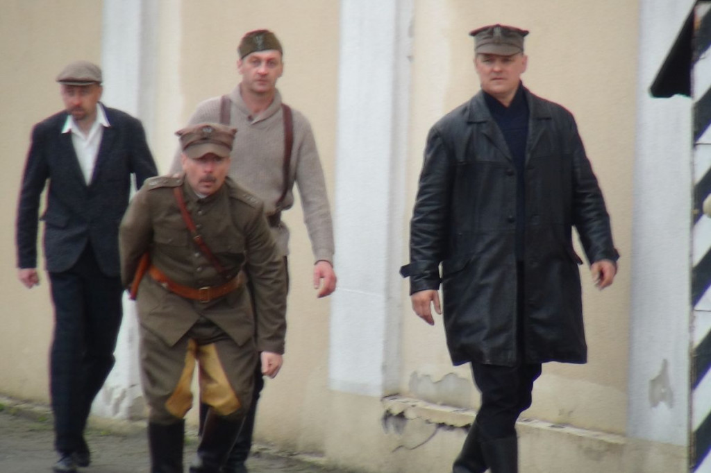 Więzienie przy Okrzei rozbite