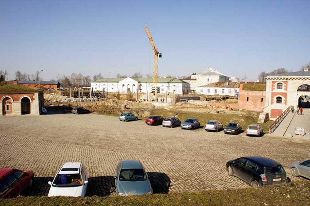 Kolumny przed Arsenałem - zdjęcia