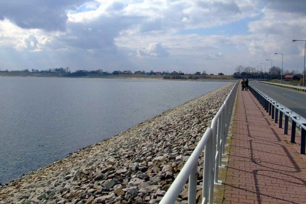 Nielisz z plażami i przystanią
