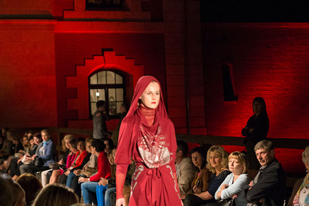 Moda i jazz na moście - zdjęcia